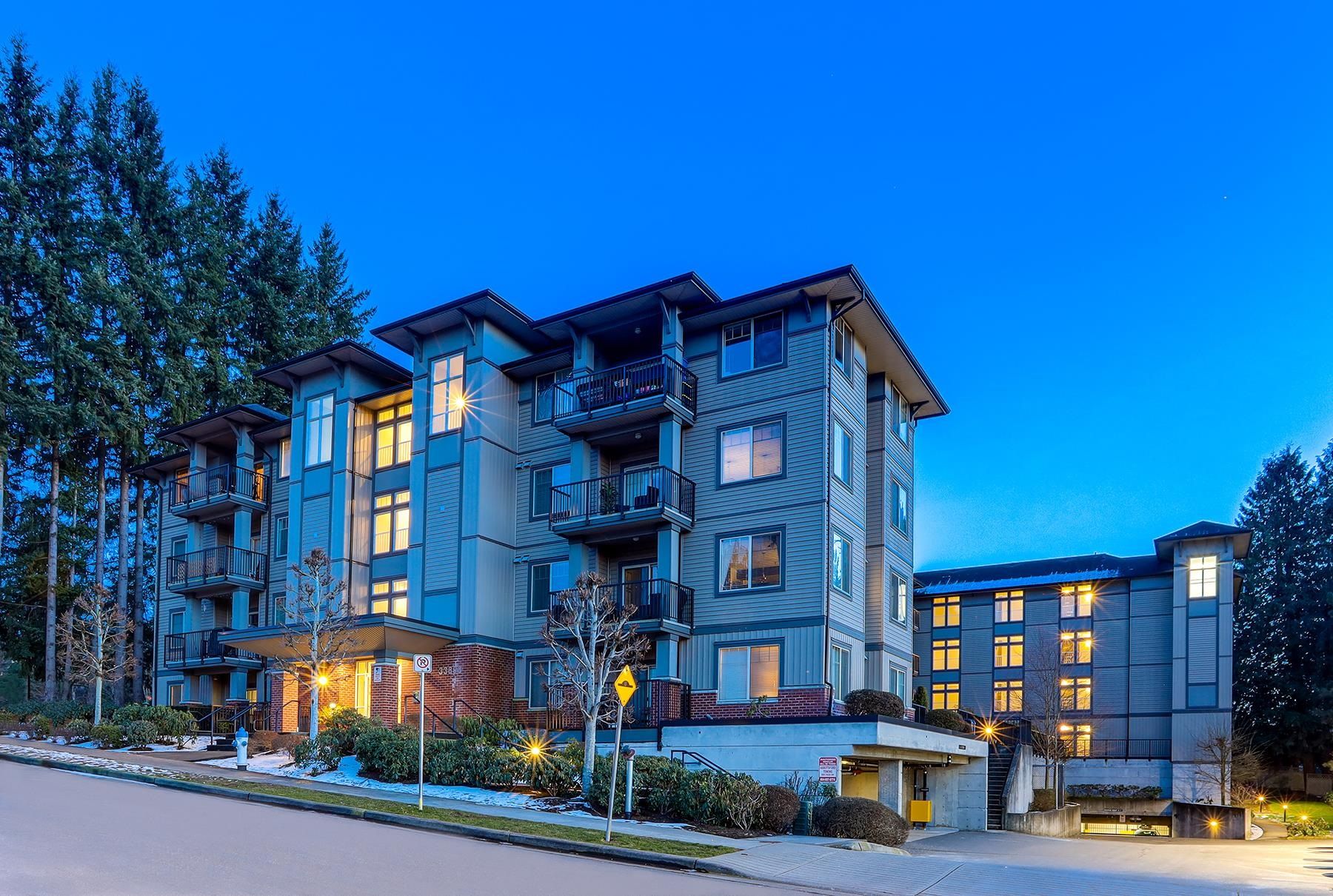 Main Photo: 204 33898 PINE STREET in : Central Abbotsford Condo for sale : MLS®# R2657916