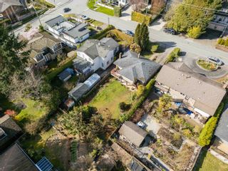 Photo 36: 2472 MATHERS Avenue in West Vancouver: Dundarave House for sale : MLS®# R2867586