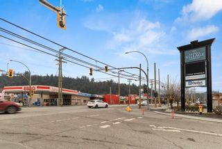 Photo 19: 5 5725 VEDDER Road in Chilliwack: Garrison Crossing Retail for sale in "VEDDER VILLAGE MALL" (Sardis)  : MLS®# C8045319