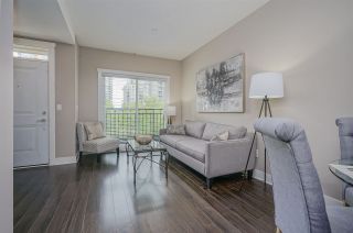 Photo 2: 203 828 ROYAL Avenue in New Westminster: Downtown NW Townhouse for sale in "Brickstone Walk" : MLS®# R2388112