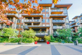 Photo 2: 213 719 W 3RD Street in North Vancouver: Harbourside Condo for sale in "The Shores" : MLS®# R2602927