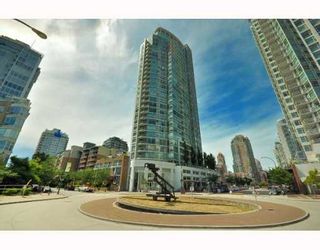 Photo 1: 602 1201 MARINASIDE Crescent in Vancouver: False Creek North Condo for sale in "THE PENINSULA" (Vancouver West)  : MLS®# V777928