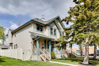 Photo 3: 402 53 Avenue SW in Calgary: Windsor Park Semi Detached for sale : MLS®# A1219225