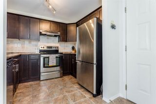 Photo 2: 302 1369 GEORGE Street: White Rock Condo for sale in "CAMEO TERRACE" (South Surrey White Rock)  : MLS®# R2186748