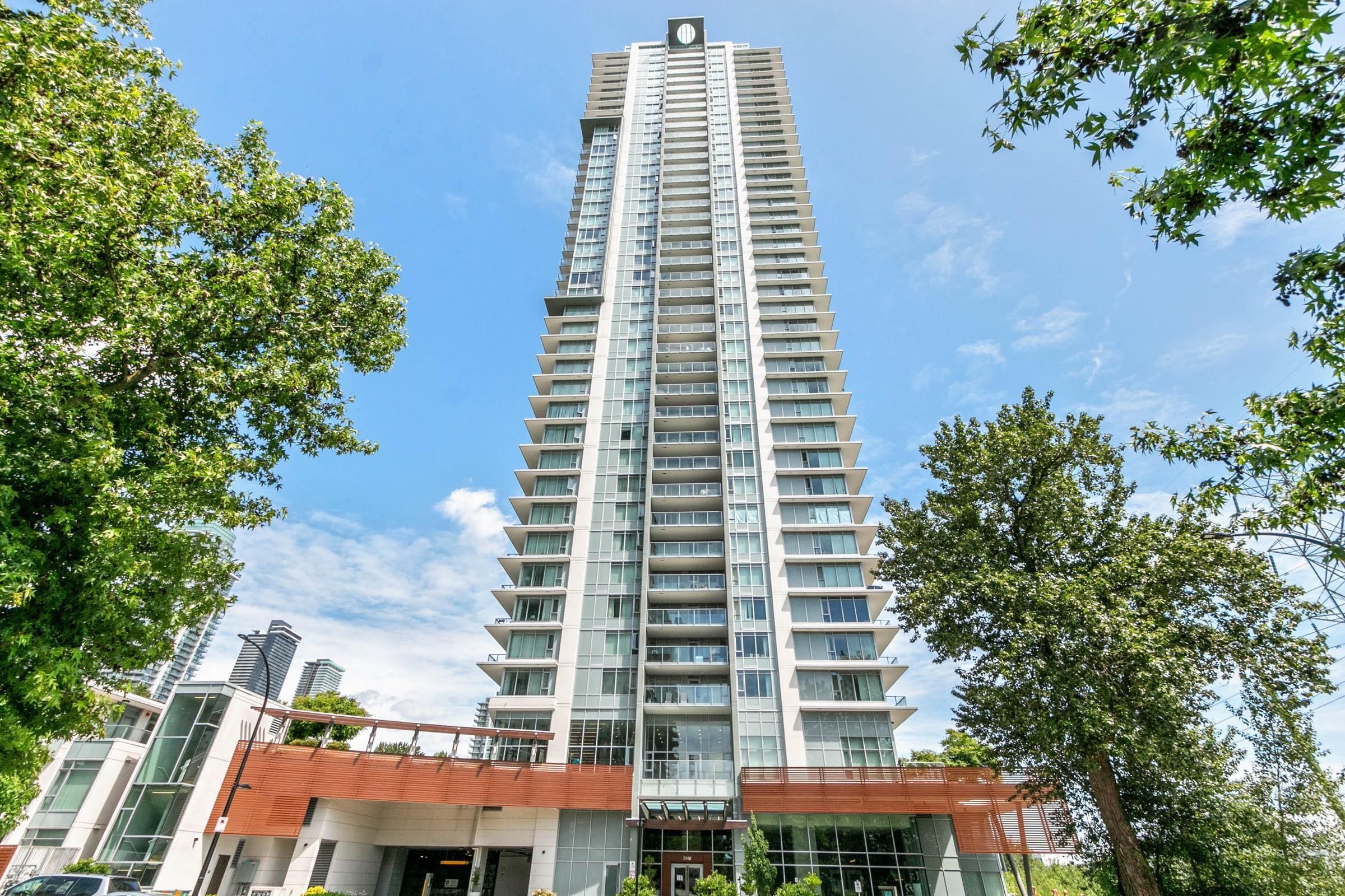 Main Photo: 2205 2388 MADISON Avenue in Burnaby: Brentwood Park Condo for sale (Burnaby North)  : MLS®# R2789358