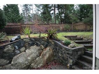 Photo 11: 210 Stoneridge Pl in VICTORIA: VR Hospital House for sale (View Royal)  : MLS®# 718015