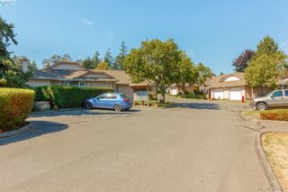 Photo 31: 18 4120 Interurban Rd in VICTORIA: SW Strawberry Vale Row/Townhouse for sale (Saanich West)  : MLS®# 796838