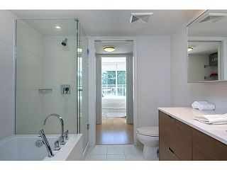 Photo 10: 509 1635 W 3RD Avenue in Vancouver: False Creek Condo for sale in "THE LUMEN" (Vancouver West)  : MLS®# V1026731