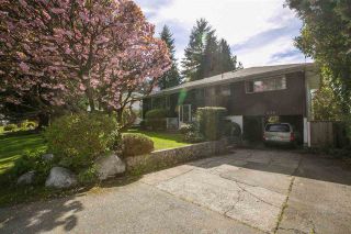 Photo 2: 620 PORTER Street in Coquitlam: Central Coquitlam House for sale : MLS®# R2164507