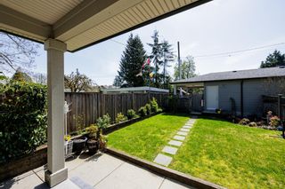 Photo 4: 335 E 15TH Street in North Vancouver: Central Lonsdale 1/2 Duplex for sale : MLS®# R2772973