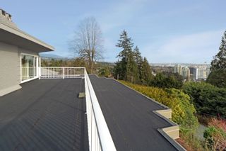 Photo 20: 875 ESQUIMALT Avenue in West Vancouver: Sentinel Hill House for sale : MLS®# R2822577