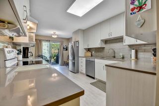 Photo 10: 319 16233 82 Avenue in Surrey: Fleetwood Tynehead Townhouse for sale in "The Orchards" : MLS®# R2606826