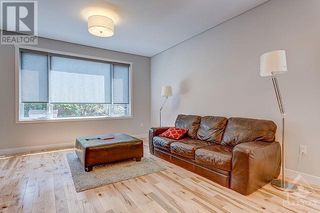 Photo 5: 36 ONTARIO STREET UNIT#2 in Ottawa: House for rent : MLS®# 1352416
