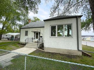 Photo 4: 279 Smart Street in Winnipeg: Weston Residential for sale (5D)  : MLS®# 202324973