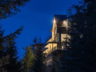 Photo 36: 3824 SUNRIDGE Drive in Whistler: Brio House for sale : MLS®# R2882172