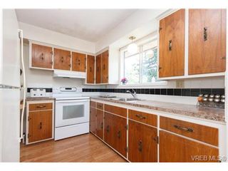 Photo 5: 3141 Blackwood St in VICTORIA: Vi Mayfair House for sale (Victoria)  : MLS®# 734623