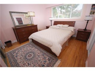 Photo 5: 4530 ELLERTON Court in Burnaby: Forest Glen BS House for sale (Burnaby South)  : MLS®# V825633