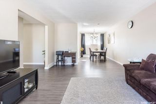 Photo 5: 1413 Cumberland Avenue South in Saskatoon: Holliston Residential for sale : MLS®# SK929406
