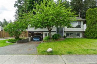 Photo 3: 4415 203 Street in Langley: Langley City House for sale : MLS®# R2458333