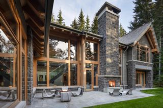 Photo 2: 4669 BLACKCOMB Way in Whistler: Benchlands House for sale in "Woodland Estates / Blackcomb Benchlands" : MLS®# R2740363