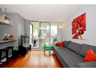 Photo 3: 209 1082 SEYMOUR Street in Vancouver: Downtown VW Condo for sale (Vancouver West)  : MLS®# V963736