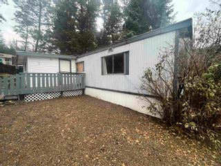 Photo 1: 2 2155 COMMODORE Crescent in Williams Lake: Williams Lake - Rural North Manufactured Home for sale in "EVERGREEN ACRES MOBILE HOME PARK" : MLS®# R2829979