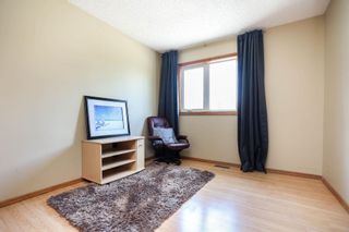Photo 31: 38 Reese Cove in Winnipeg: Normand Park Residential for sale (2C)  : MLS®# 202211407
