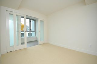 Photo 11: 330 2008 PINE Street in Vancouver: False Creek Condo for sale in "MANTRA" (Vancouver West)  : MLS®# V796892