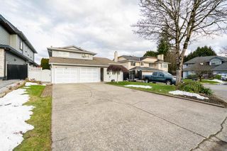 Photo 2: 6970 129A STREET in Surrey: West Newton House for sale : MLS®# R2757846