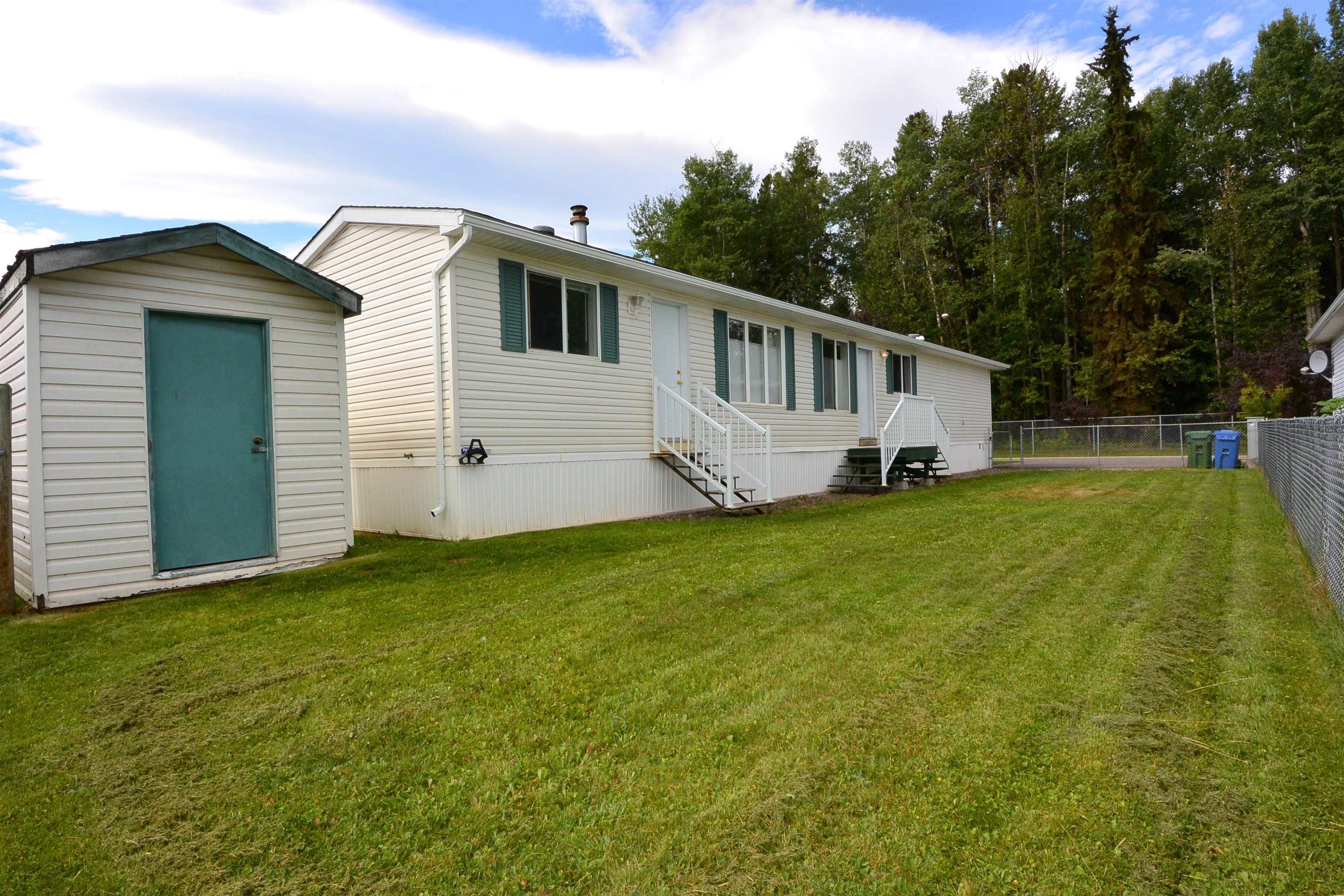 Main Photo: 19 3278 THIRD Avenue in Smithers: Smithers - Town Manufactured Home for sale in "Park Place" (Smithers And Area)  : MLS®# R2807432
