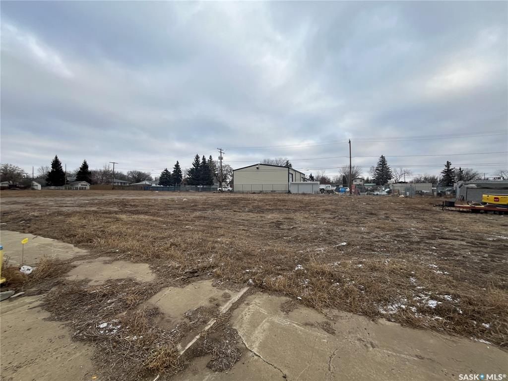 Main Photo: 832 105th Street in North Battleford: Paciwin Lot/Land for sale : MLS®# SK955355