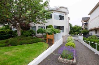 Photo 18: 104 1327 BEST Street: White Rock Condo for sale in "Chestnut Manor" (South Surrey White Rock)  : MLS®# R2339263