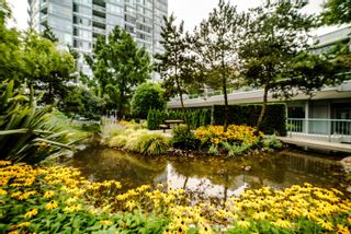Photo 18: 701 1067 MARINASIDE Crescent in Vancouver: Yaletown Condo for sale in "QUAY WEST" (Vancouver West)  : MLS®# R2637137