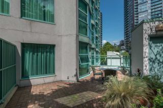 Photo 12: 314 838 HAMILTON Street in Vancouver: Downtown VW Condo for sale in "ROSEDALE ON ROBSON" (Vancouver West)  : MLS®# R2391016