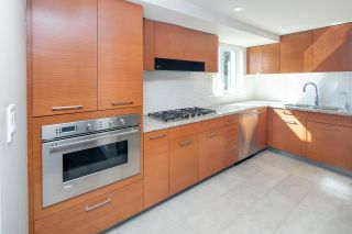 Photo 11: 404 5958 IONA Drive in Vancouver: University VW Condo for sale in "ARGYLL HOUSE EAST" (Vancouver West)  : MLS®# R2363675