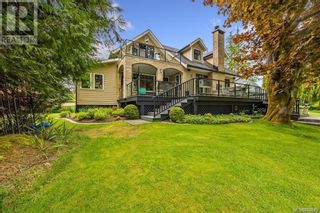 Photo 2: 1533 Cedar Ave in Comox: House for sale : MLS®# 960879