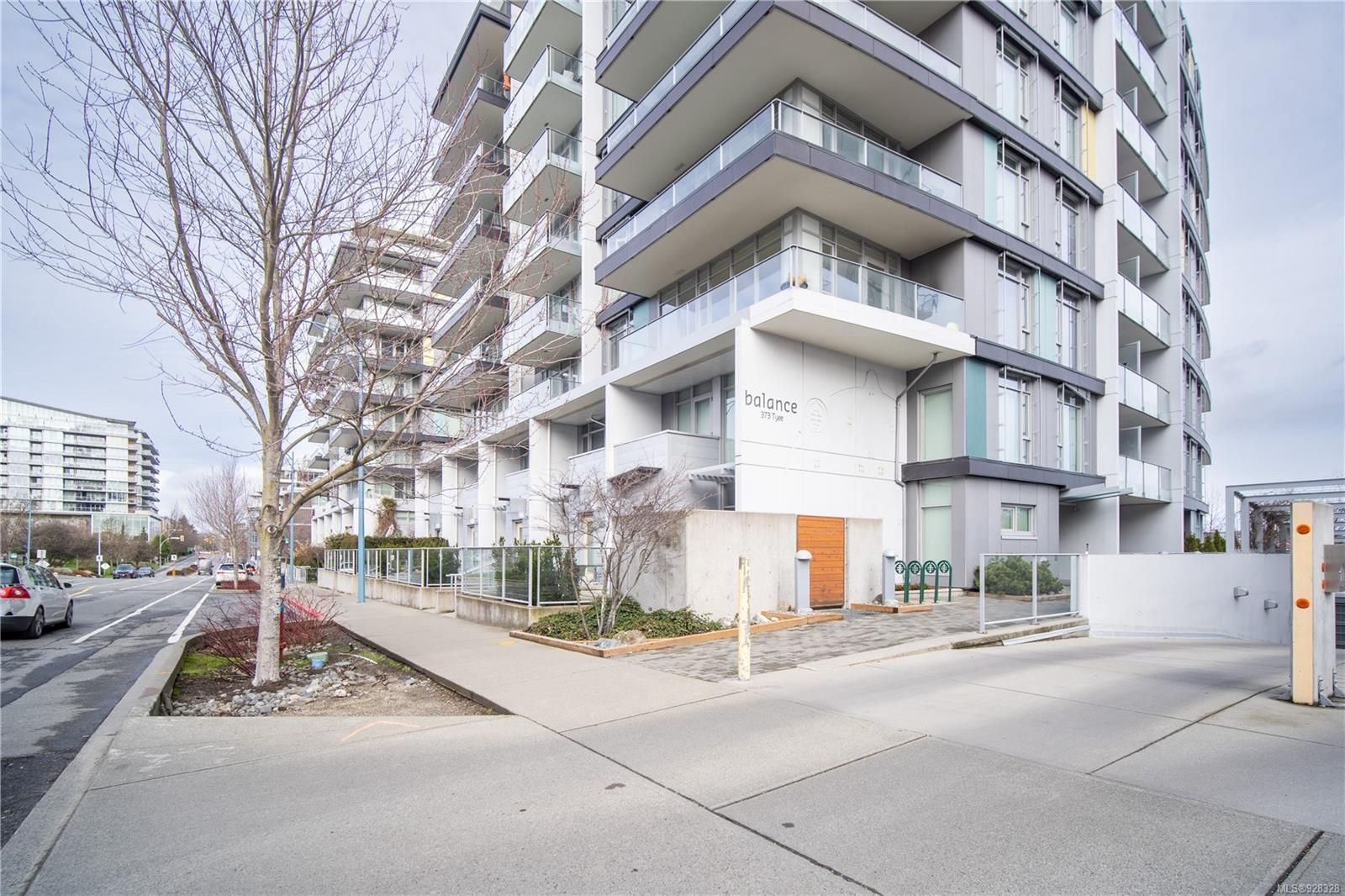 Main Photo: 803 373 Tyee Rd in Victoria: VW Victoria West Condo for sale (Victoria West)  : MLS®# 928328