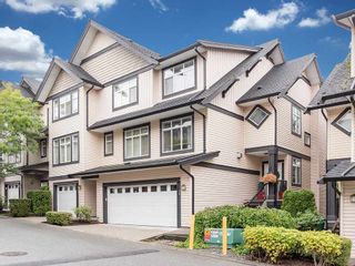 Photo 1: 24 19932 70 Avenue in Langley: Willoughby Heights Townhouse for sale in "SUMMERWOOD" : MLS®# R2308765