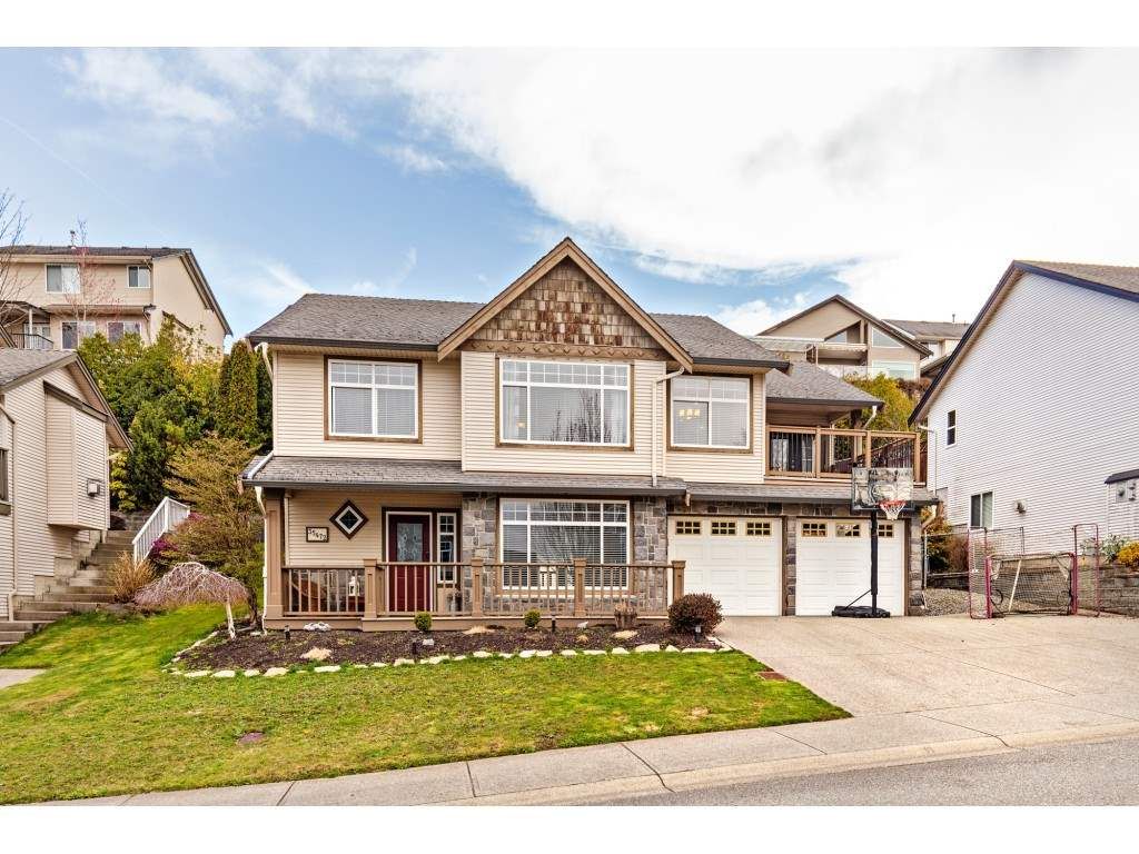 Main Photo: 35472 STRATHCONA Court in Abbotsford: Abbotsford East House for sale in "McKinley Heights" : MLS®# R2448464