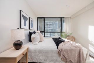 Photo 11: 2205 909 MAINLAND Street in Vancouver: Yaletown Condo for sale in "Yaletown Park 2" (Vancouver West)  : MLS®# R2746583