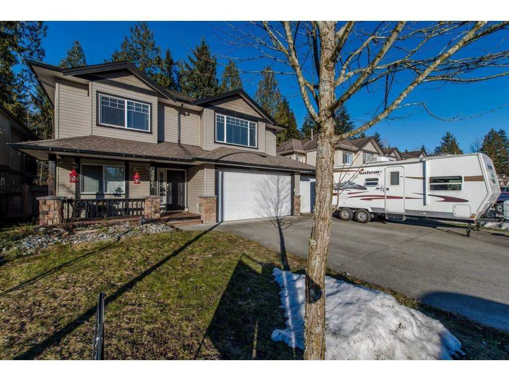 Main Photo: 32963 BOOTHBY Avenue in Mission: Mission BC House for sale in "CEDAR ESTATES" : MLS®# R2134633