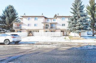 Photo 1: 45 3745 Fonda Way SE in Calgary: Forest Heights Row/Townhouse for sale : MLS®# A2091262