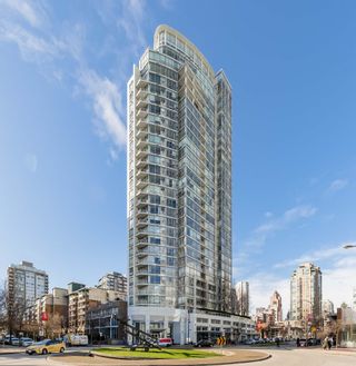 Photo 1: 507 1201 MARINASIDE Crescent in Vancouver: Yaletown Condo for sale in "The Peninsula" (Vancouver West)  : MLS®# R2780148