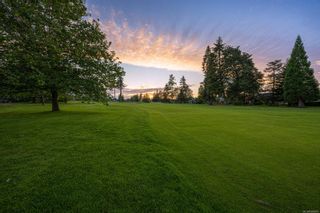 Photo 37: 221 1290 Crown Isle Dr in Courtenay: CV Crown Isle House for sale (Comox Valley)  : MLS®# 926810