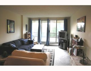 Photo 3: 908 6595 WILLINGDON Avenue in Burnaby: Metrotown Condo for sale in "HUNTLEY MANOR" (Burnaby South)  : MLS®# V763075