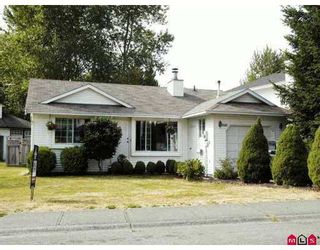 Photo 1: 9449 215A ST in Langley: Walnut Grove House for sale : MLS®# F2618668