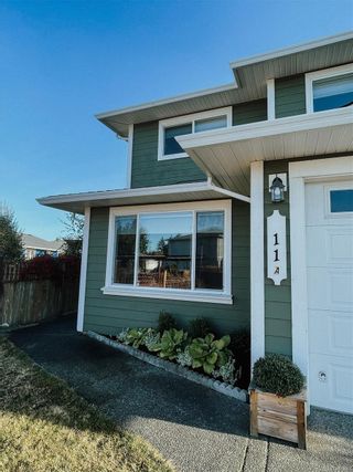 Photo 2: 11A Carolina Dr in Campbell River: CR Willow Point Half Duplex for sale : MLS®# 915862