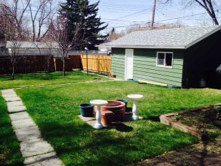 Photo 3: 4407 35 AVE SW in CALGARY: Glenbrook Residential Detached Single Family for sale (Calgary)  : MLS®# C3615315
