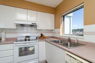 Photo 5: 1405 9623 MANCHESTER Drive in Burnaby: Cariboo Condo for sale in "STRATHMORE TOWERS" (Burnaby North)  : MLS®# V1053890