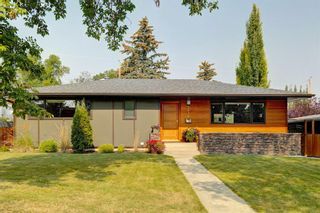 Main Photo: Charlebois Drive NW in Calgary: Charleswood Detached for sale : MLS®# A2007254